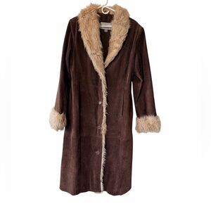 Vintage Wilsons Leather suede long coat with faux fur trim. Size XL. Brown/tan